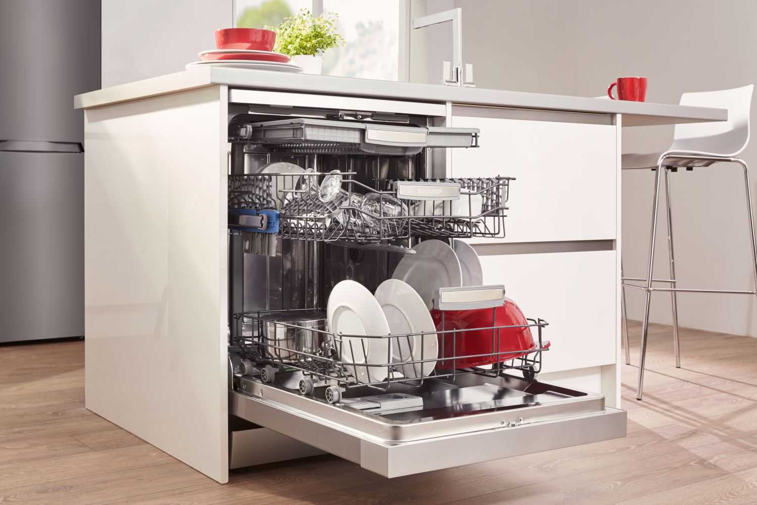 Рейтинг встраиваемых посудомоечных машин 2022-2023 года: топ-12 лучших моделей и какую выбрать
