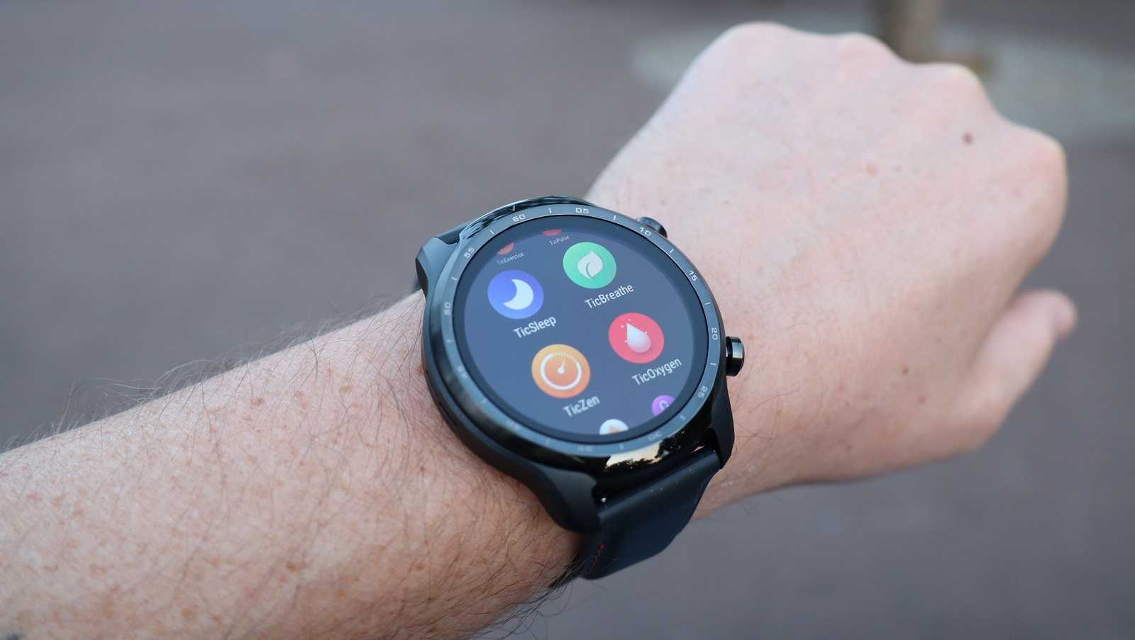 Часы u pro. Ticwatch Pro 3 Ultra GPS. Смарт-часы Ticwatch Pro 3. Смарт-часы Mobvoi Ticwatch Pro 3 Ultra GPS. Часы Mobvoi Ticwatch Pro 3.
